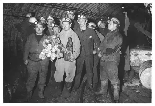 transfert-en-1973-ste-barbe-au-nouvel-tage-fosse-agache--fenain-JPG